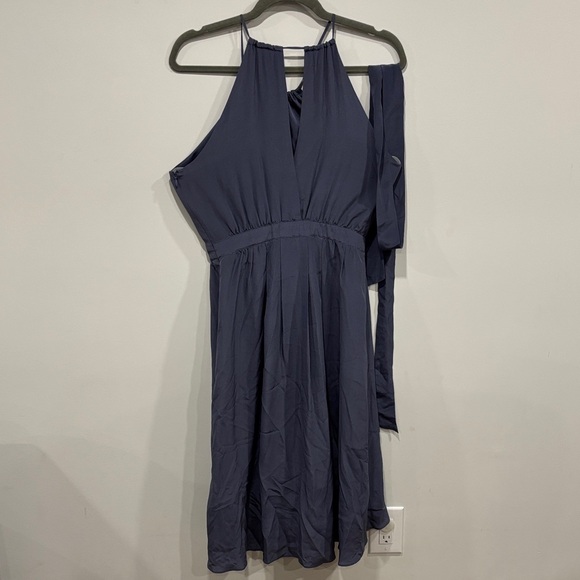 Elegant 100% Silk Navy Blue Halter Dress - Picture 2 of 5